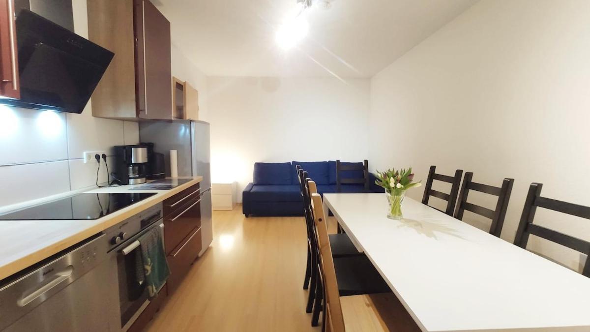 3 Bedroom House With 2 Bathrooms In - Haus Mit 3 Schlafzimmer 2 Badezimmer In