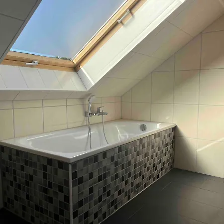 Vakantiehuis 3 Bedroom House With 2 Bathrooms In - Haus Mit 3 Schlafzimmer 2 Badezimmer In