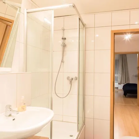 3 Bedroom House With 2 Bathrooms In - Haus Mit 3 Schlafzimmer 2 Badezimmer In Vakantiehuis *