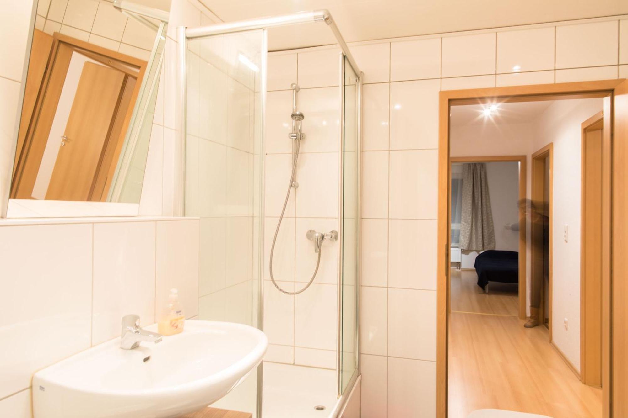 3 Bedroom House With 2 Bathrooms In - Haus Mit 3 Schlafzimmer 2 Badezimmer In Ferienhaus *